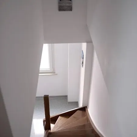 1 Zimmer Wohnung Dg Mit Klimaanlage Und Kleinen Balkon Oedheim Eksteriør billede