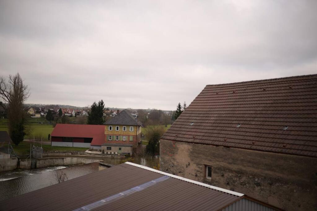 1 Dg Mit Klimaanlage Und Kleinen Balkon Appartement *