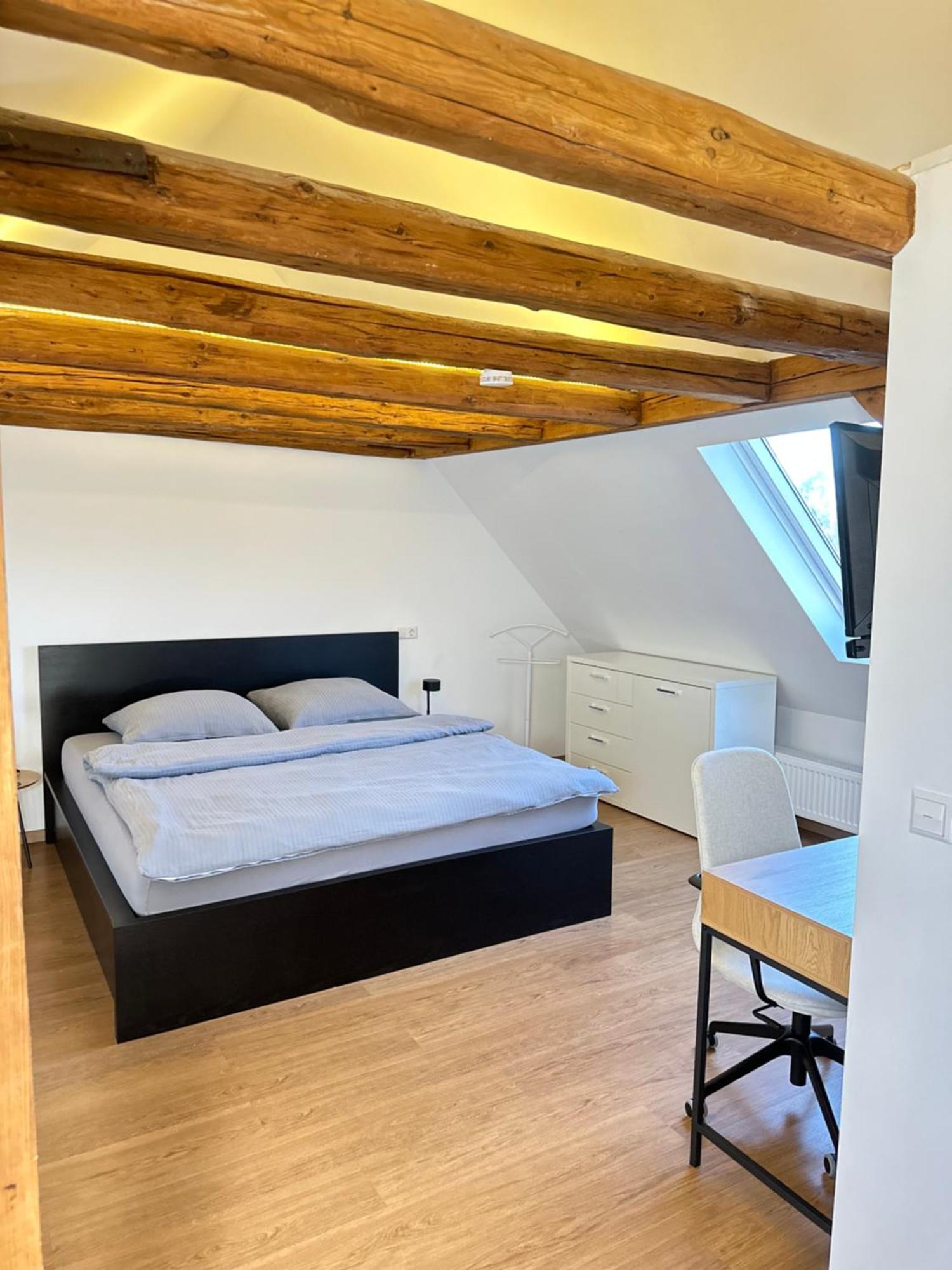 Appartement 1 Dg Mit Klimaanlage Und Kleinen Balkon
